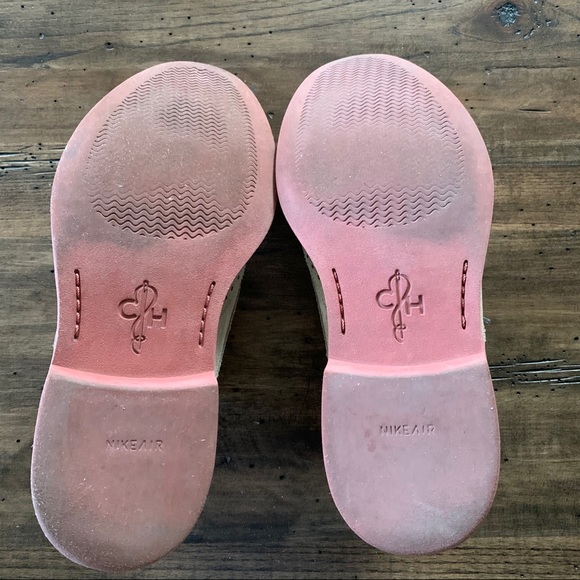 Cole Haan Suede shoes. Beige. Nike soles. Size 8.5 - Picture 6 of 7